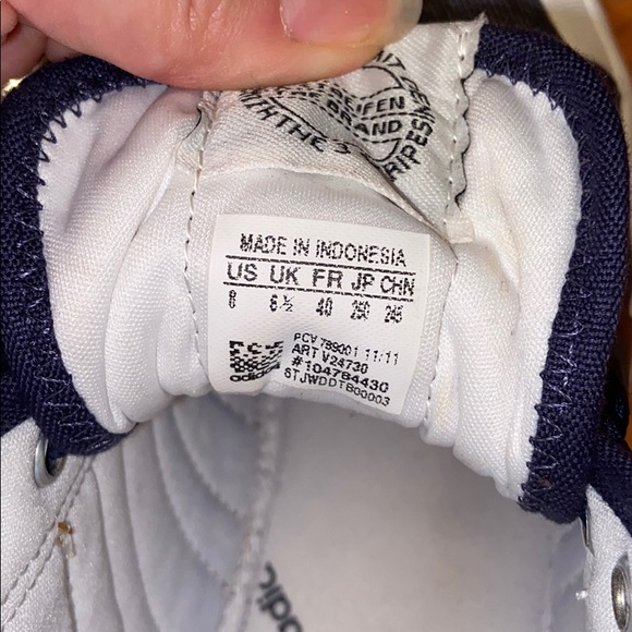 ADIDAS 💙⭐️authentic ⭐️ - Picture 9 of 9